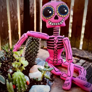 Lee más sobre el artículo 5. Día de muertos – Entrevista a Nora W-Villanueva